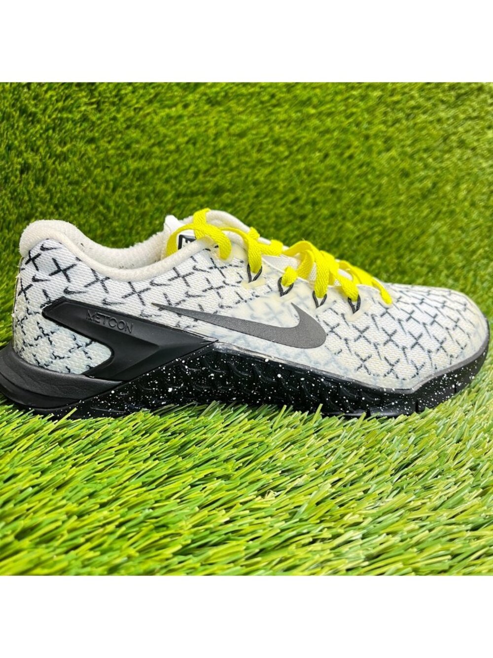 Nike Metcon 4 Premium Women Size 6.5 White Black Running Training Shoes Sneakers